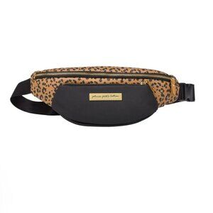 NWT Petunia Pickle Bottom All-Around Belt Bag in Leopard Leatherette Black
